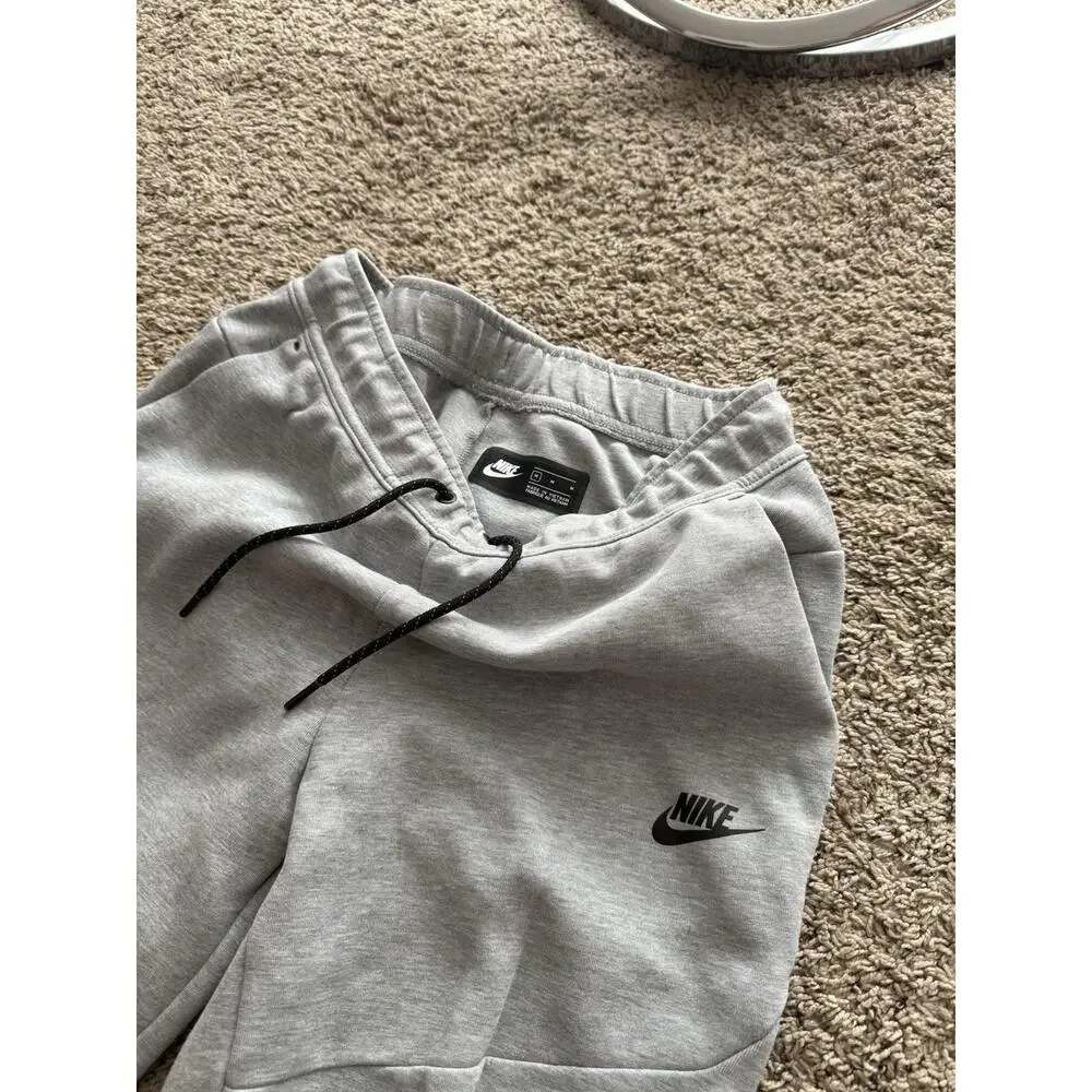 Nike Men’s Jogger Tech Fleece Maduro Pants Grey Medium